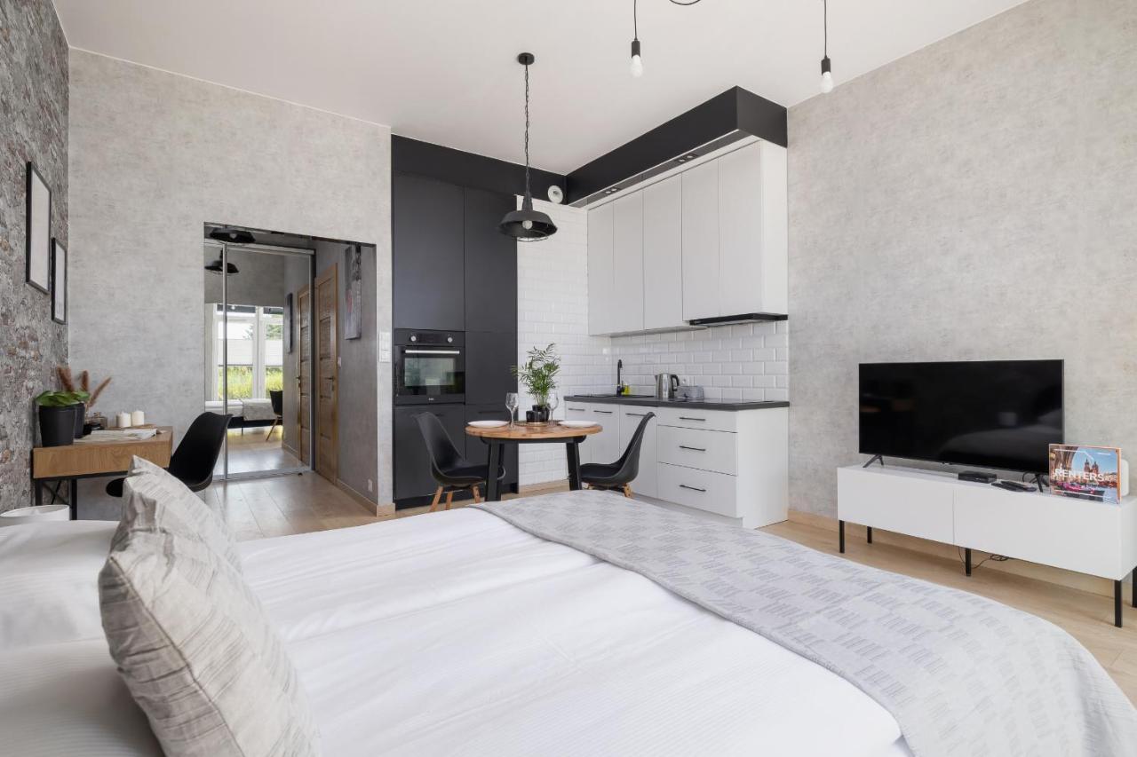 Krakow Studio With Parking & Terrace Near Zalew Bagry By Renters Prestige Екстер'єр фото